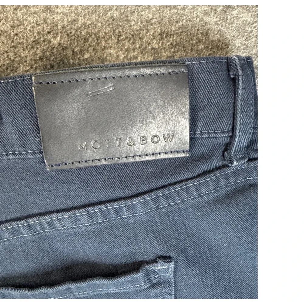 Mott & Bow Mercer Pants Men 42x30 Blue Preppy Straight Leg Cotton Stretch Travel